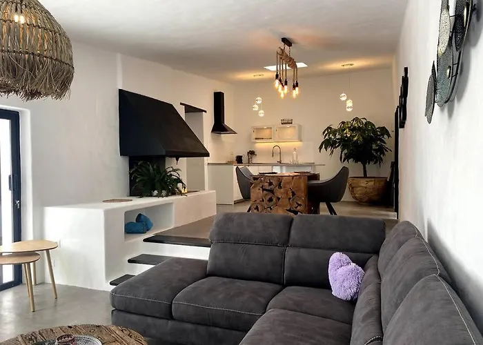 Cosy Finca, Sea Views, Jacuzzi